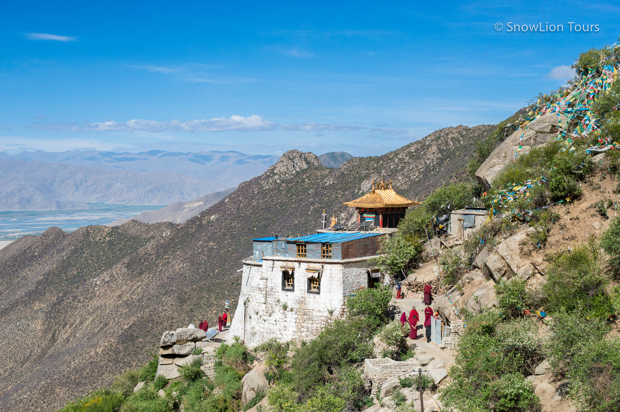 Meditation cave in tibet
